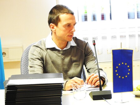 Ravnatelj Boštjan Mohorič na sprejemu uspešnih učencev